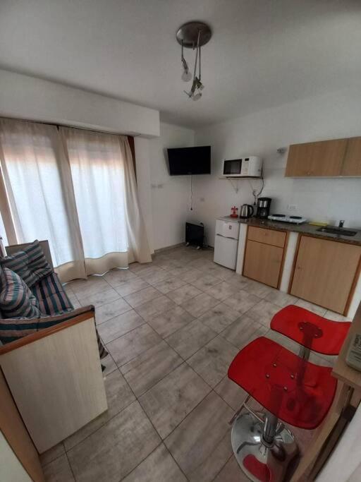 Casa Muy Luminosa, Cerca Del Mar *